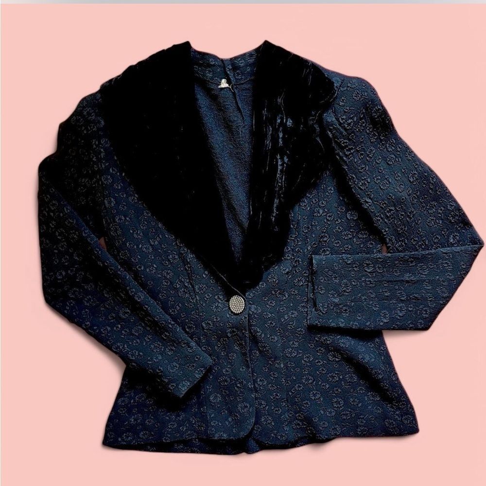 Vintage black velvet collared button-up blazer with a touch of whimsy